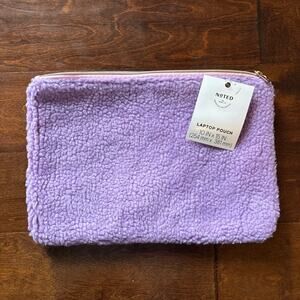 NEW Noted By‎ Post It Laptop Pouch Lavender Purple Fuzzy Zipper 10 in x 15 in